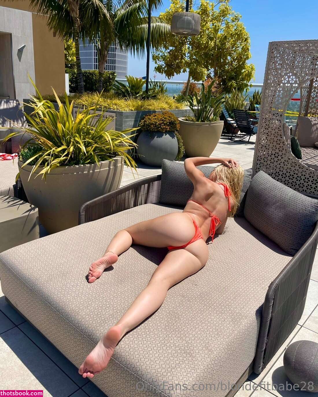 Miriam Mccoole Photo #6