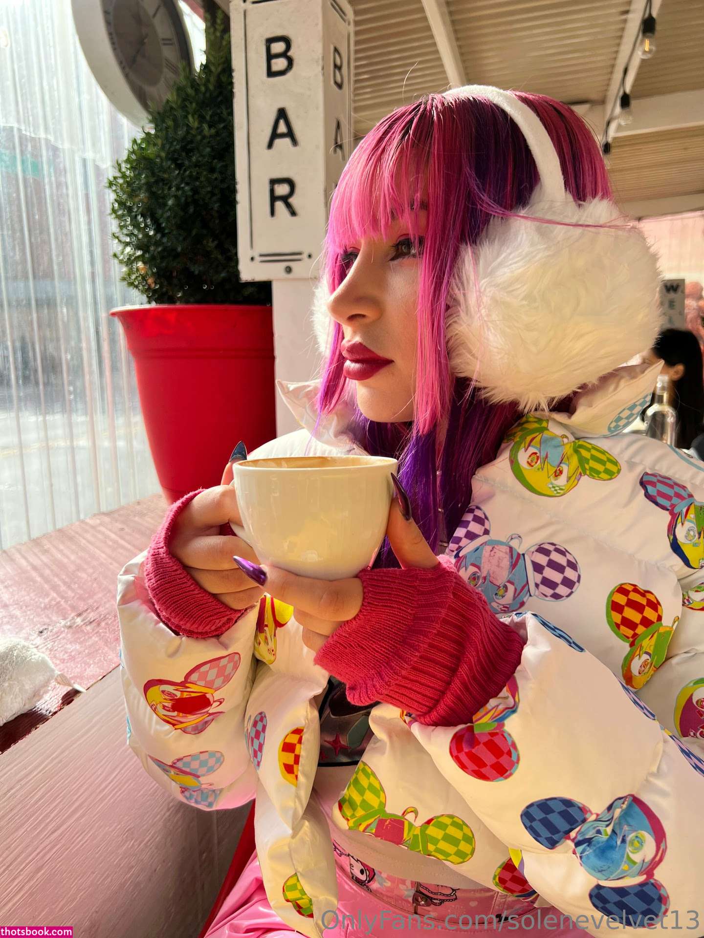 Solenevelvet Photo #70