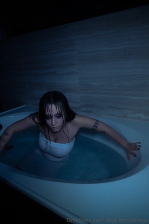 Bigtittygothegg Photo #854
