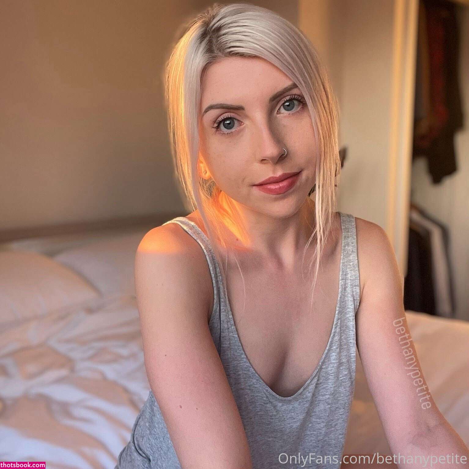 Bethanypetite Photo #37