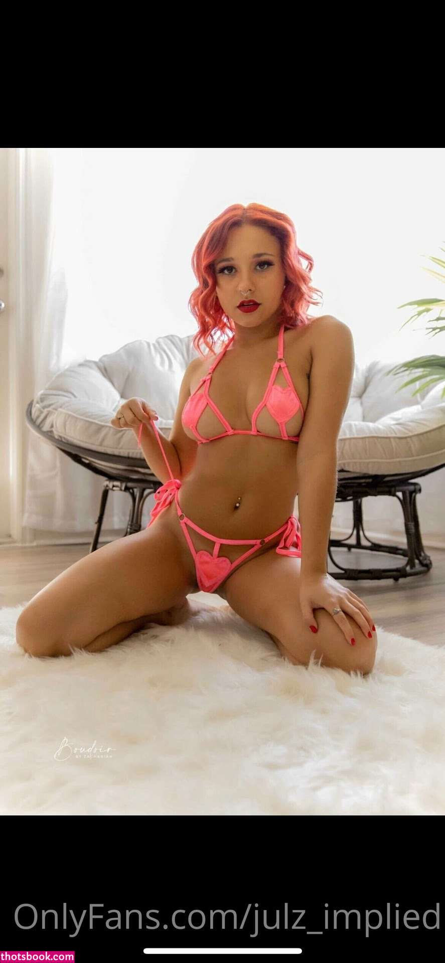 Julzimplied Photo #11