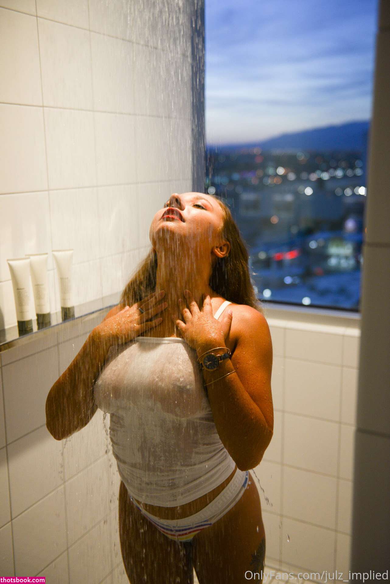 Julzimplied Photo #20