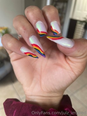 Julzimplied Photo #27