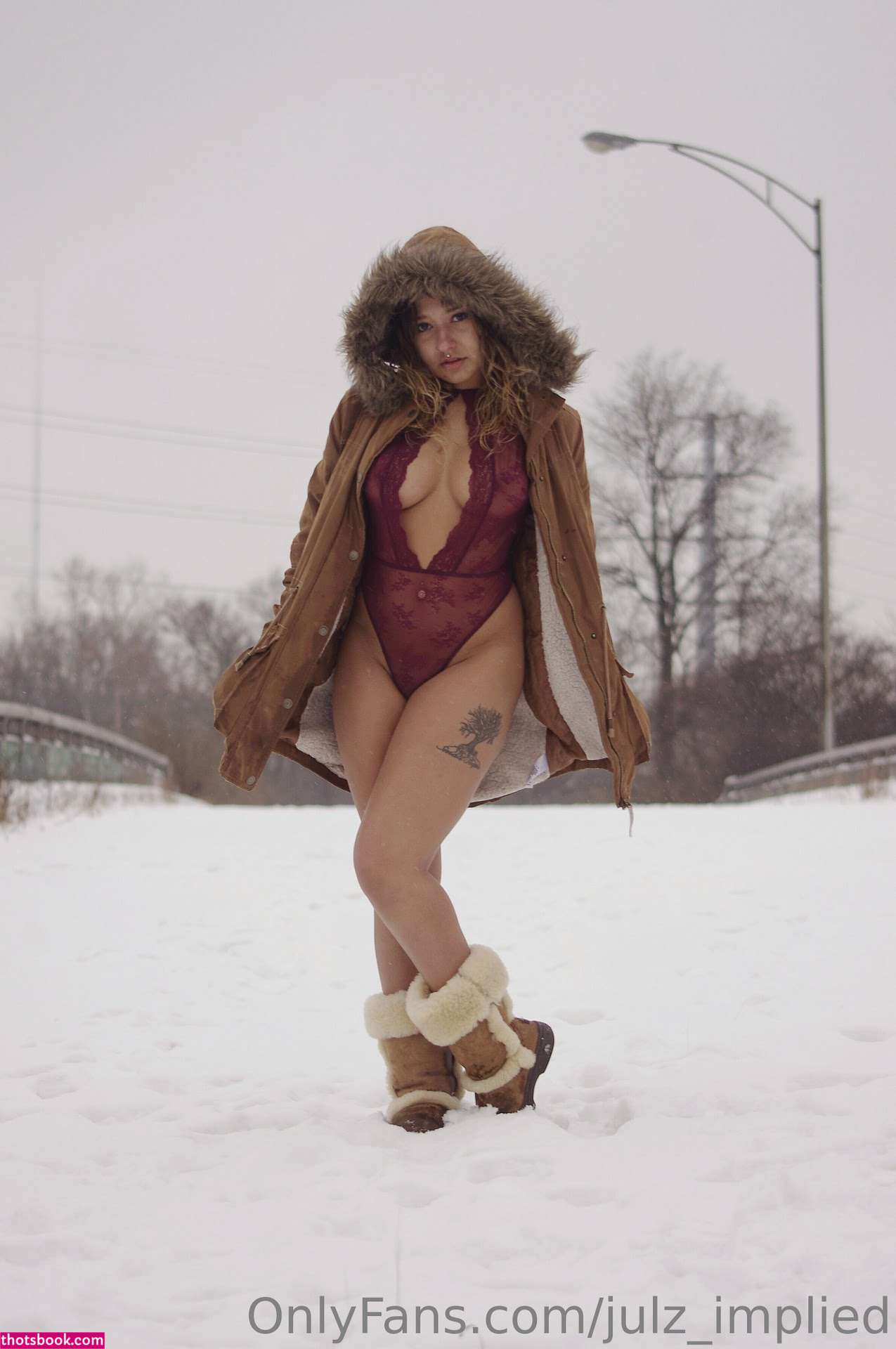 Julzimplied Photo #96