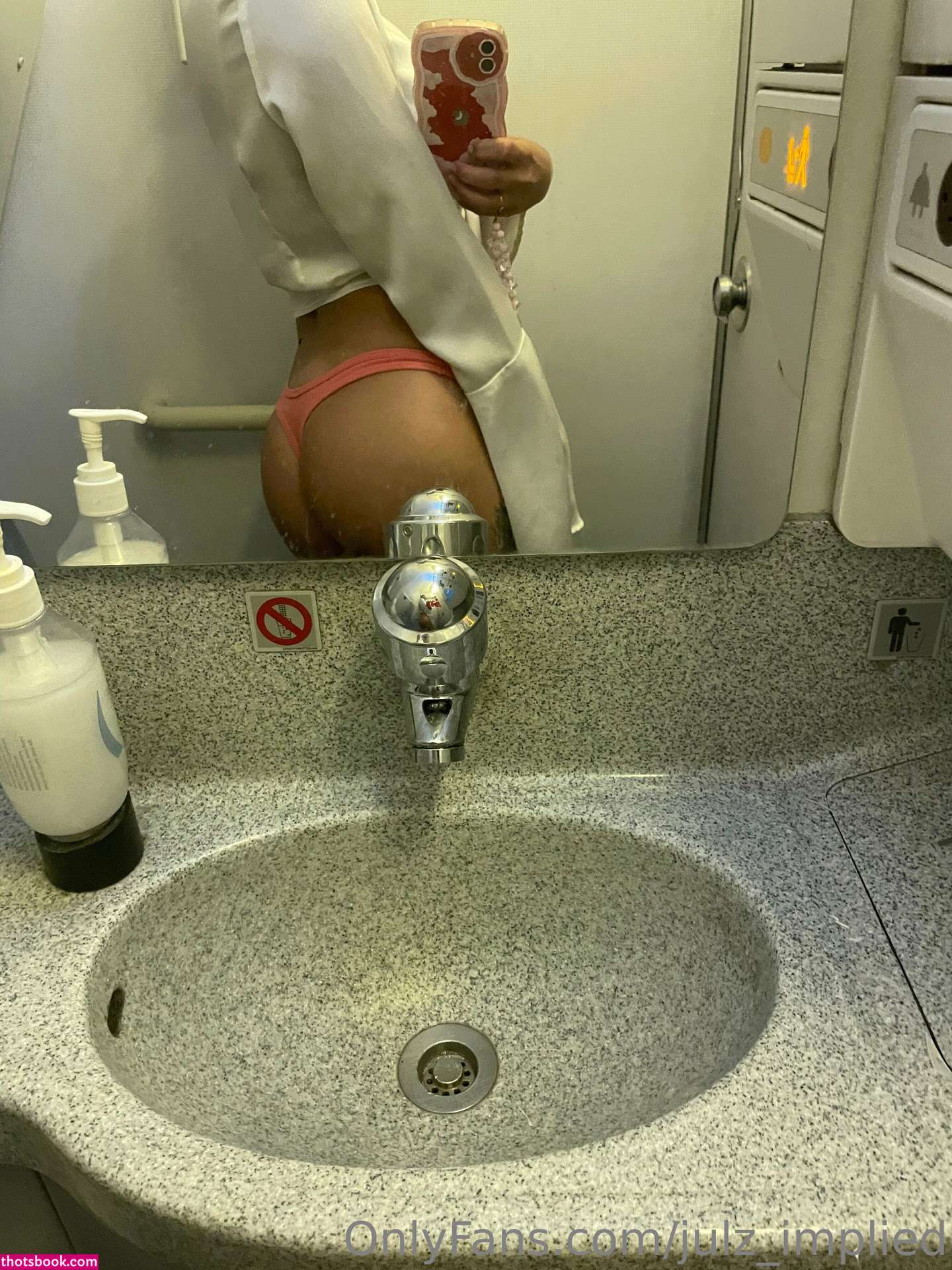 Julzimplied Photo #115