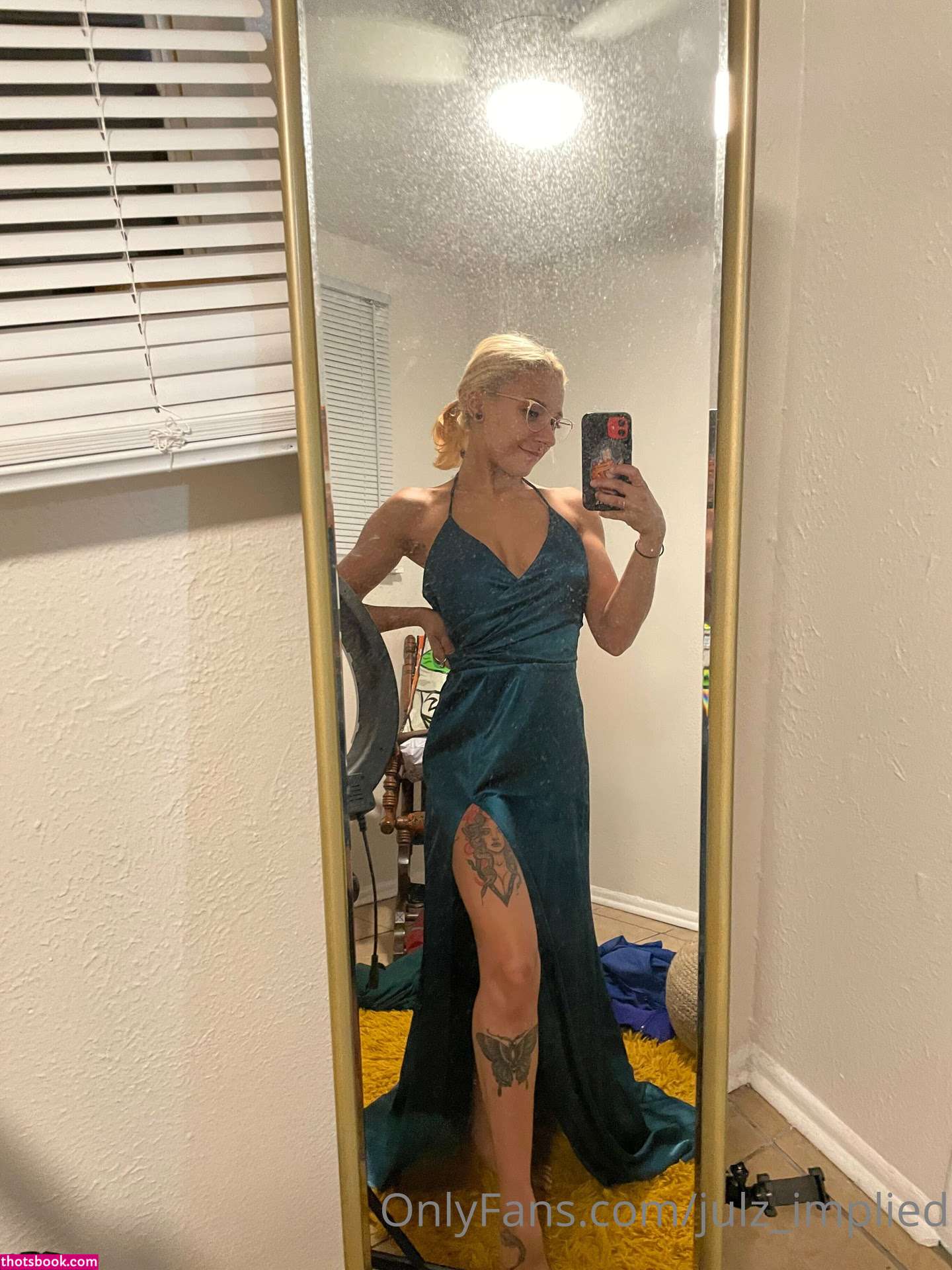 Julzimplied Photo #134