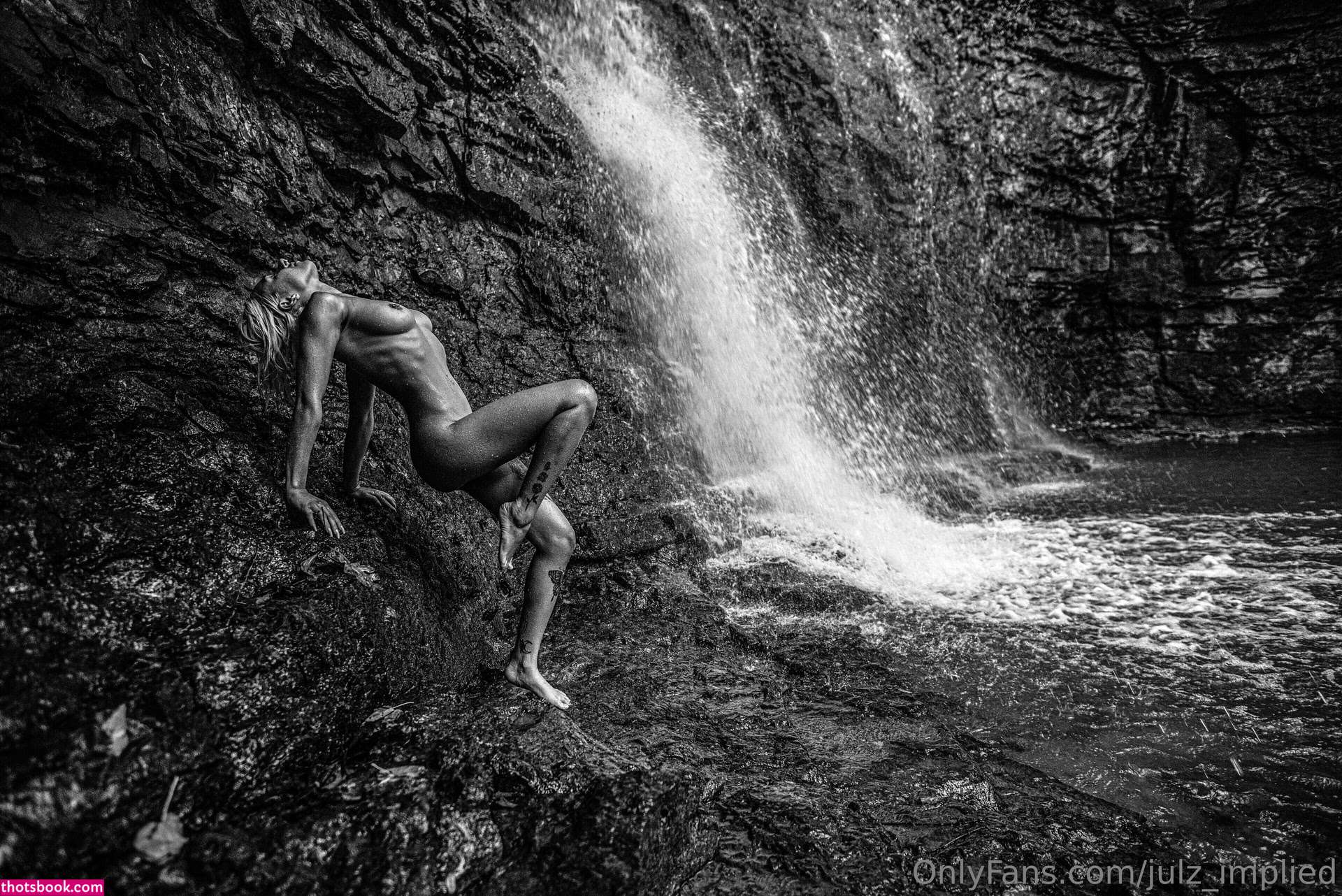 Julzimplied Photo #199