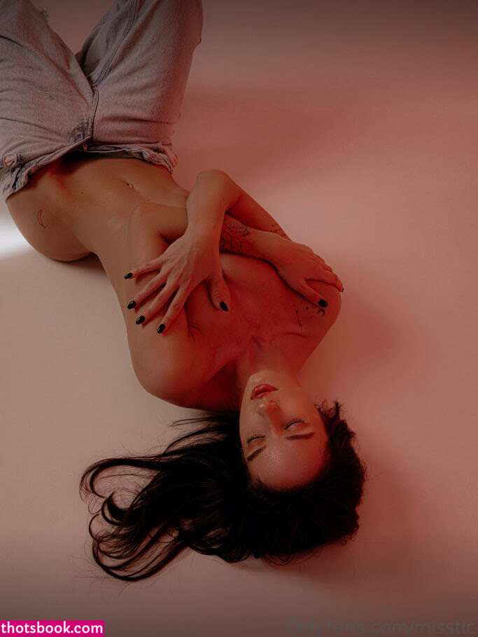 pretylittlething Photo #175