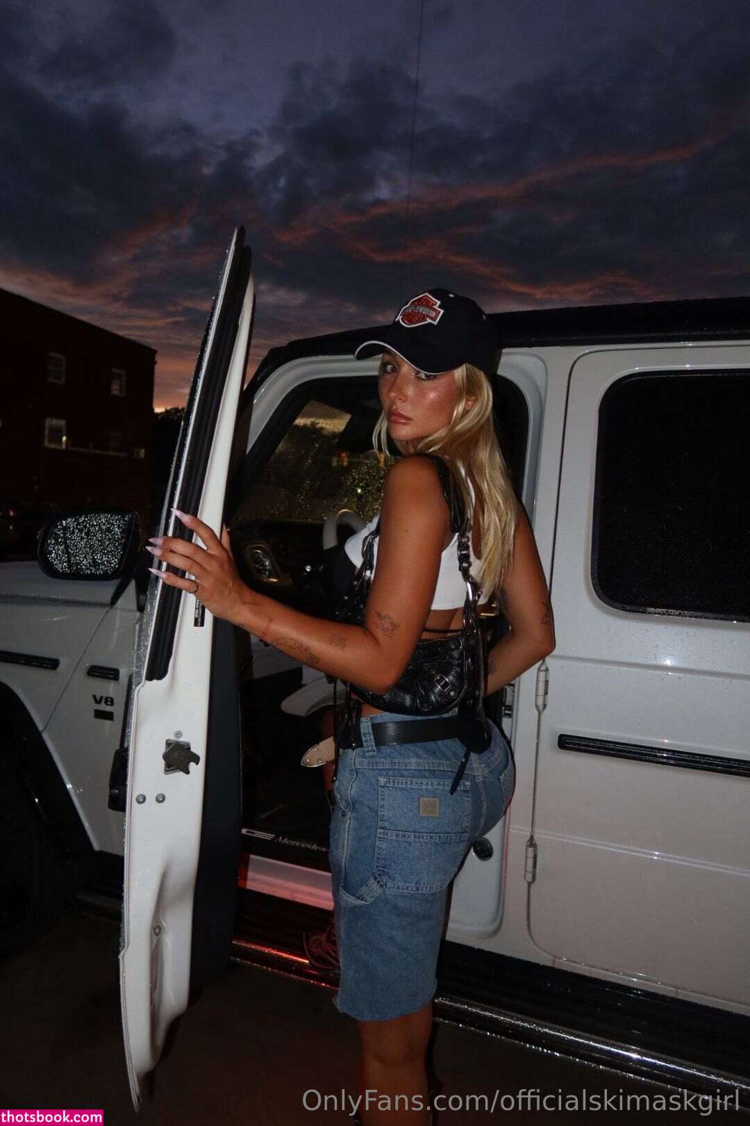 Briana Armbruster Photo #683