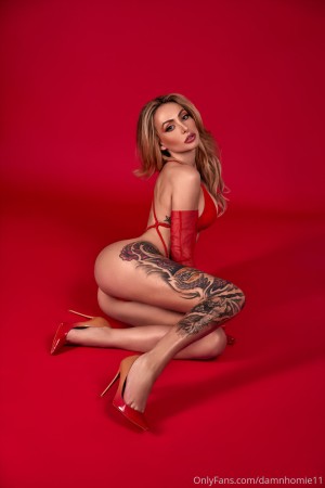 Damnhomie11 Photo #10