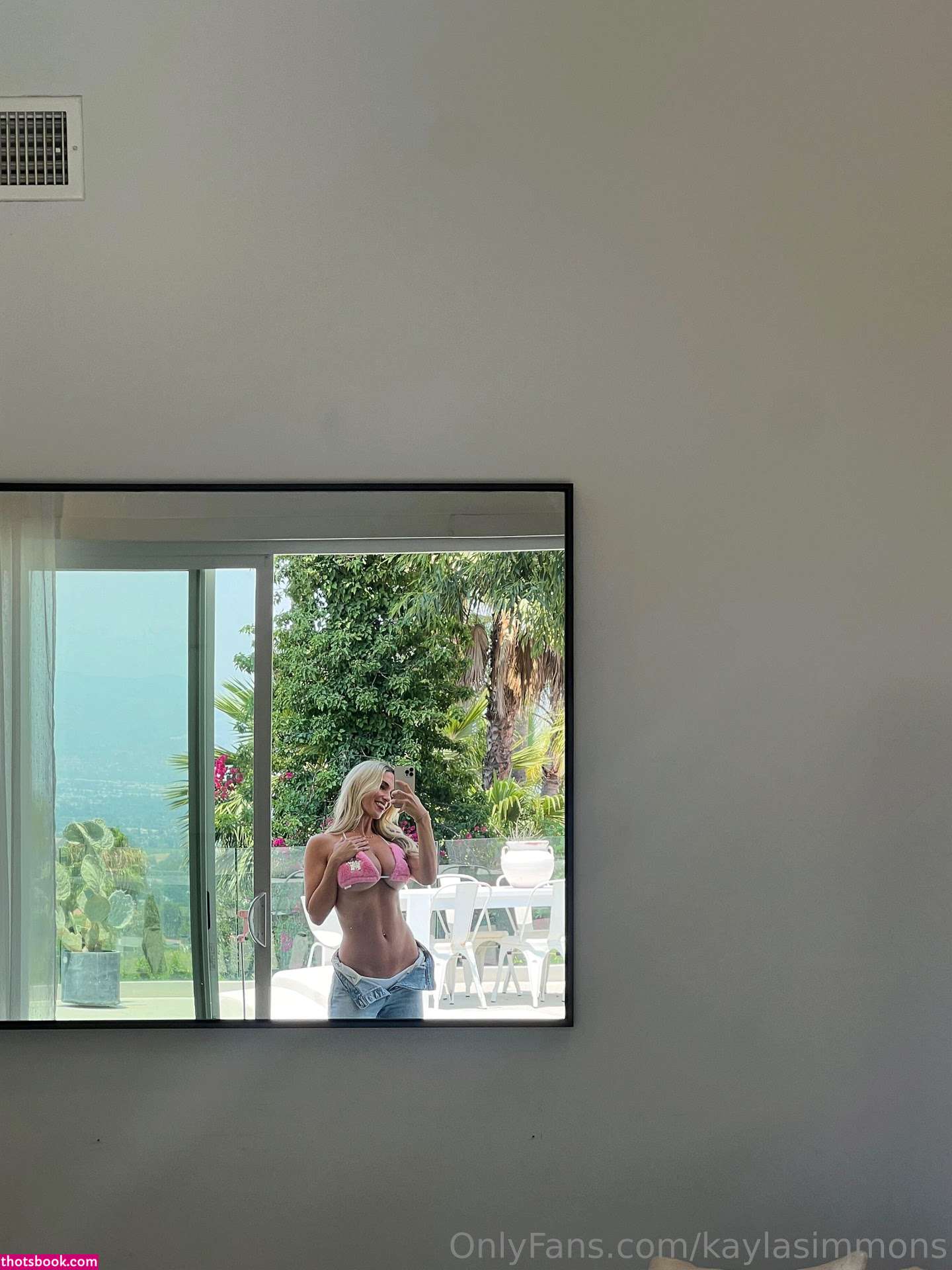 Kayla Simmons Photo #291