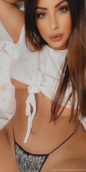 Sienna Black Photo #17