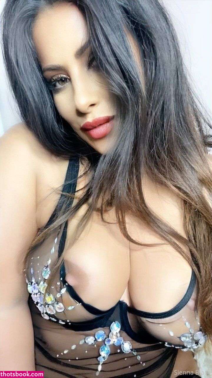 Sienna Black Photo #51