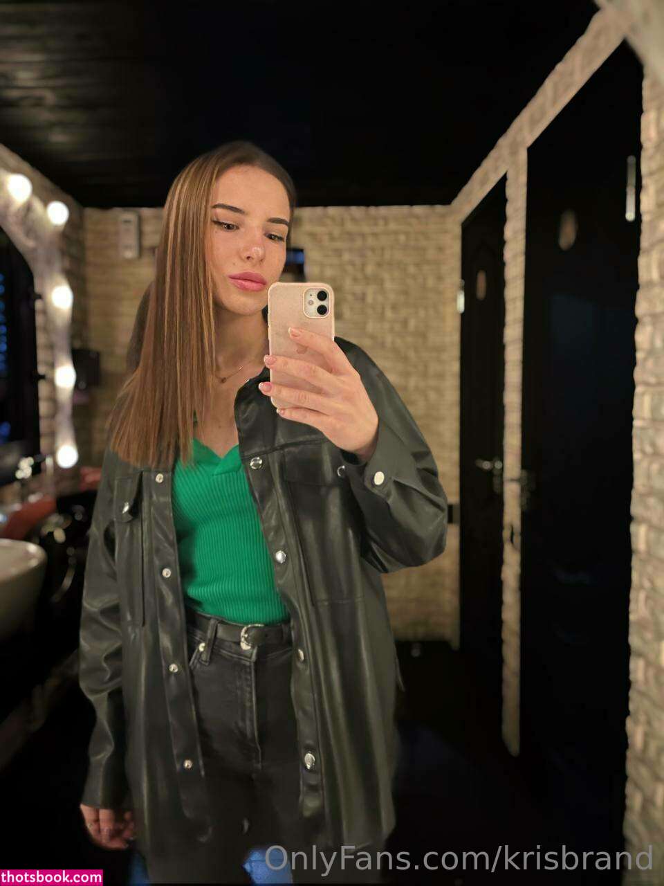 Kris Blow Photo #166