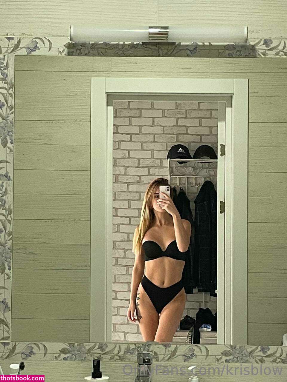 Kris Blow Photo #170