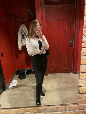 Kris Blow Photo #139