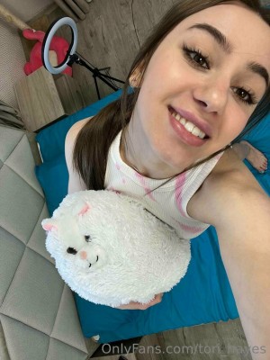 Tori Hayes Photo #119