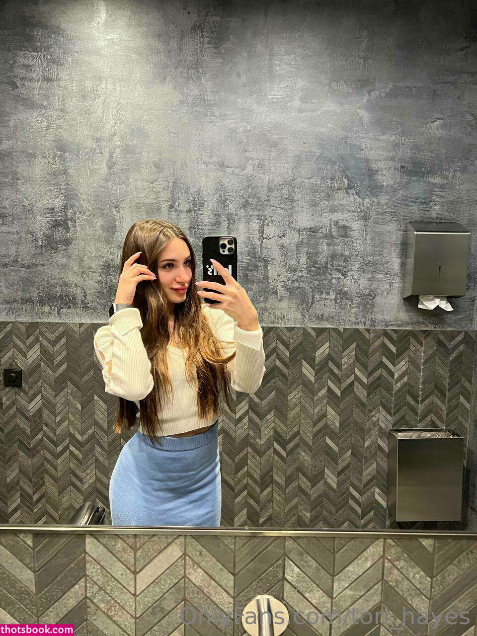 Tori Hayes Photo #134