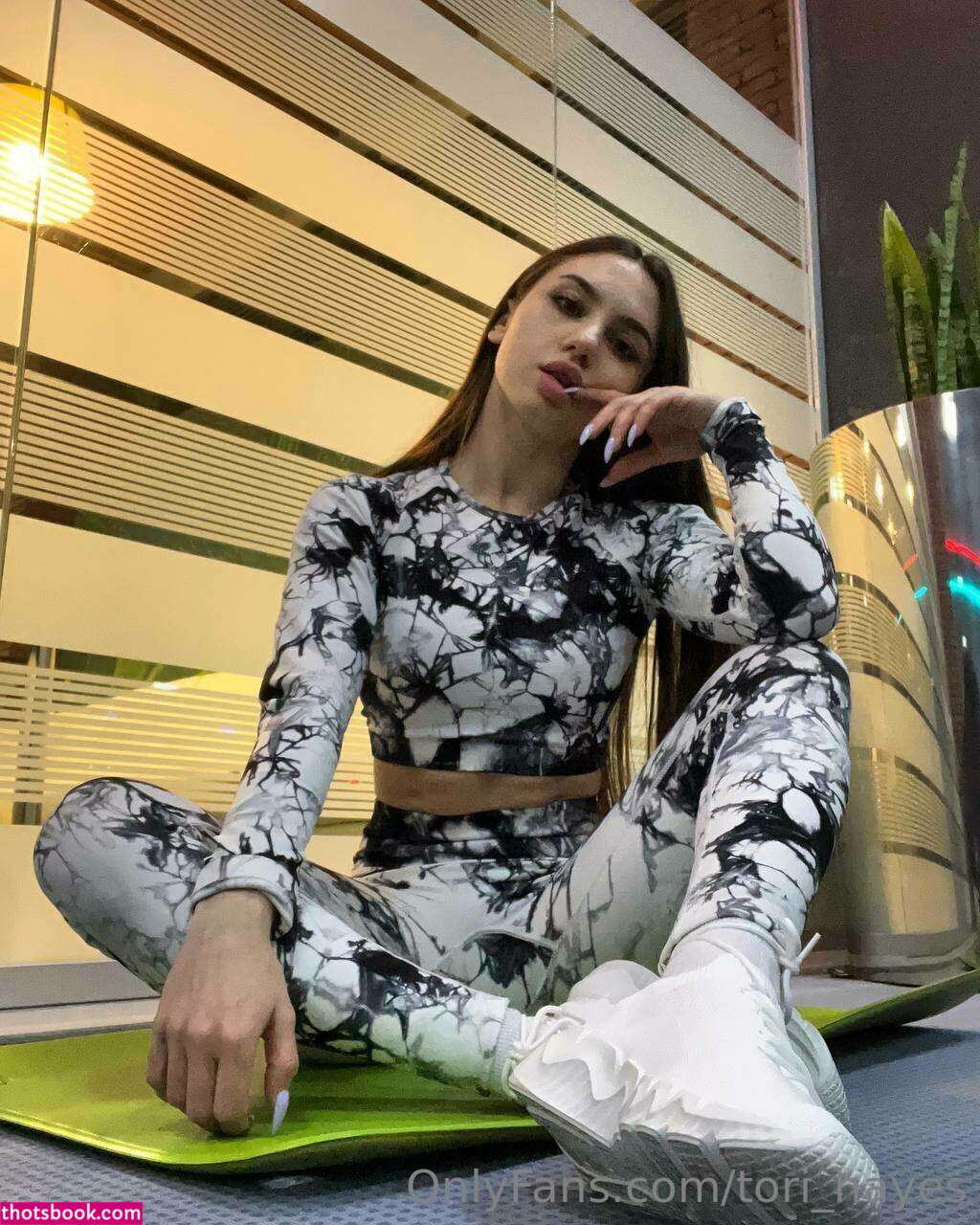 Tori Hayes Photo #141