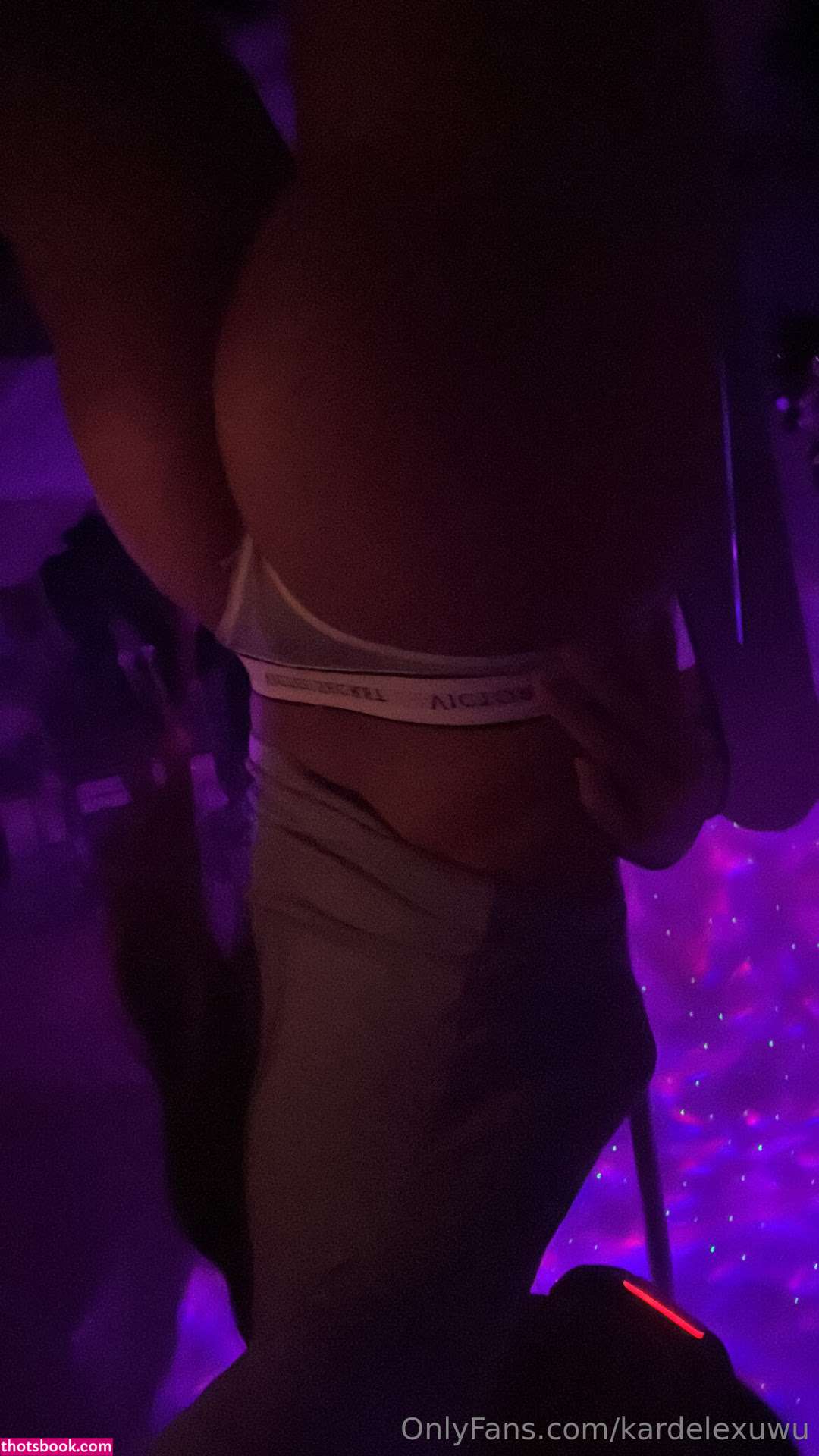 kardelexuwu Photo #244