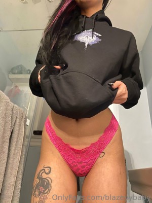 blazeyxoxo Photo #8