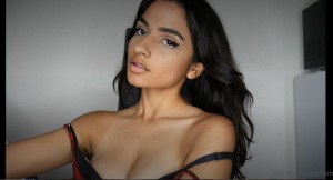 Farha Khalidi Photo #16