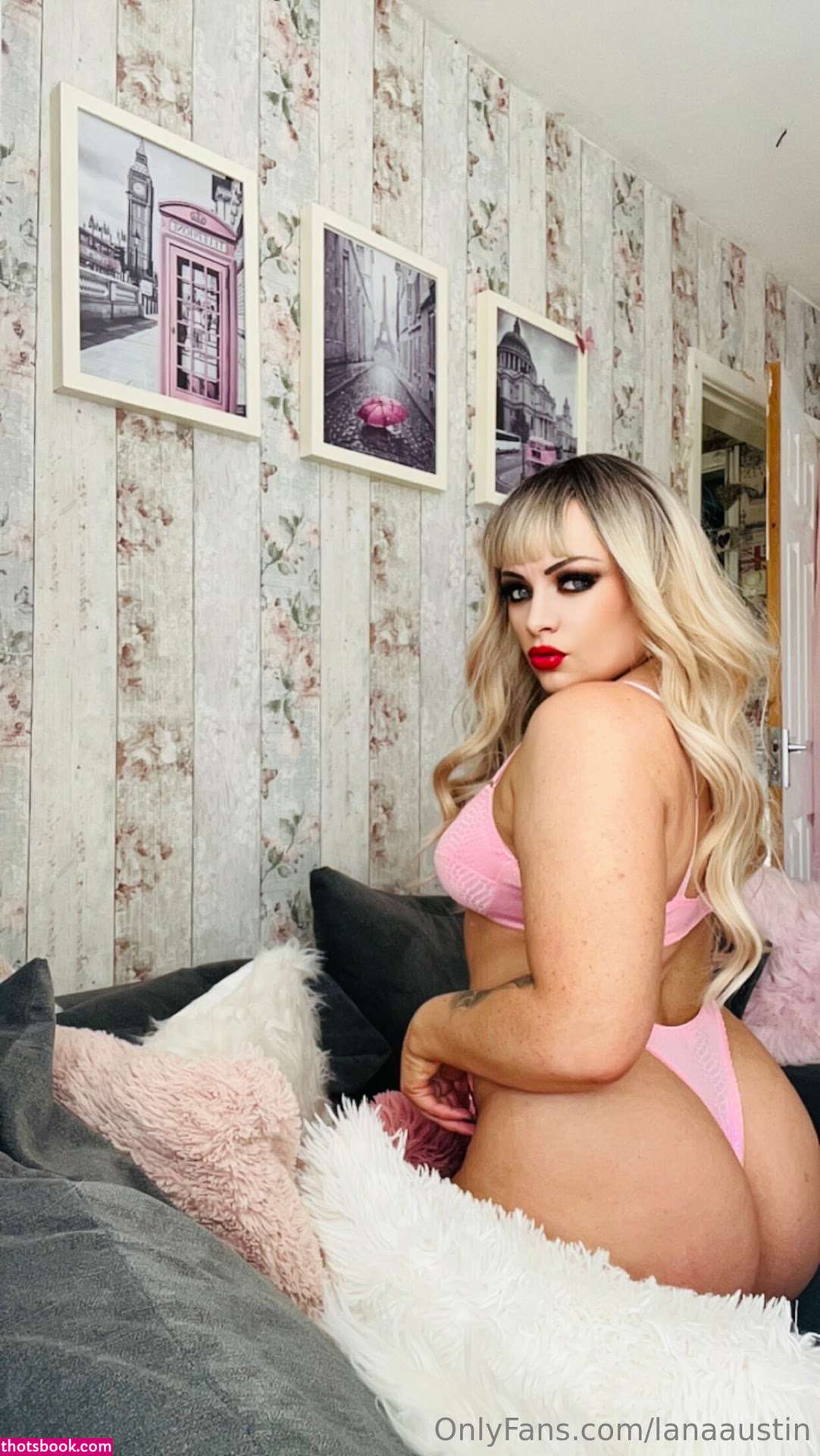 Lana Austin Photo #209