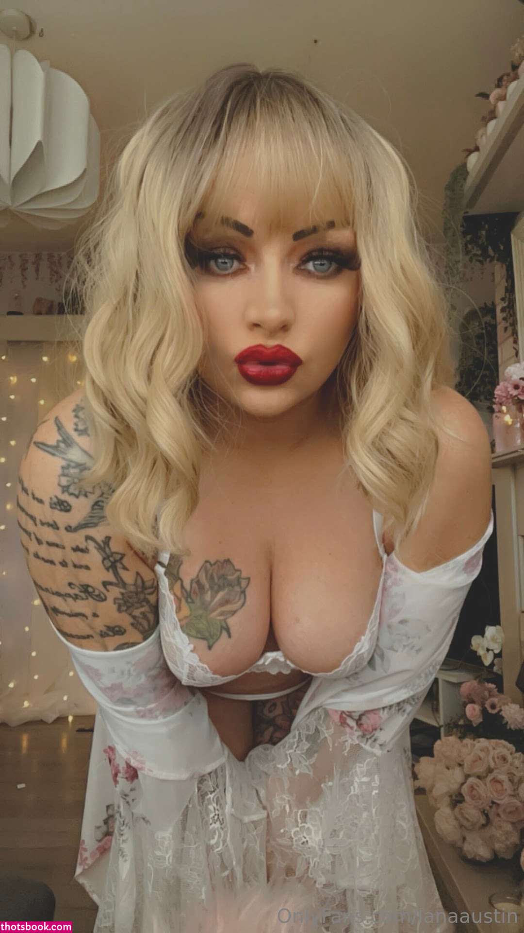 Lana Austin Photo #224