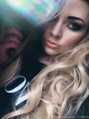 Lana Austin Photo #306