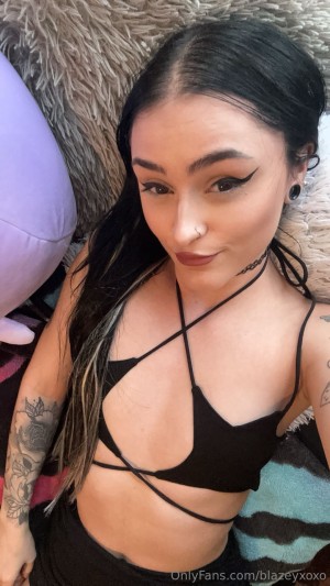 blazeyxoxo Photo #46