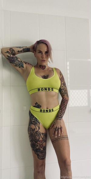 Bec Rawlings Photo #208
