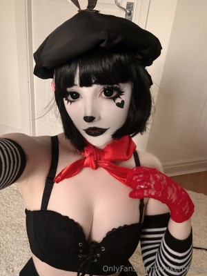 Rynkerbelle Photo #500