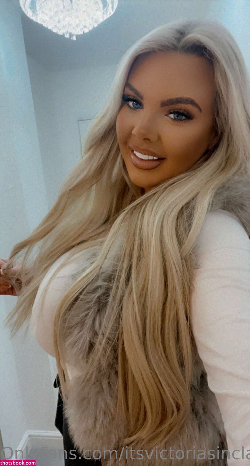 Victorialilyx Photo #237