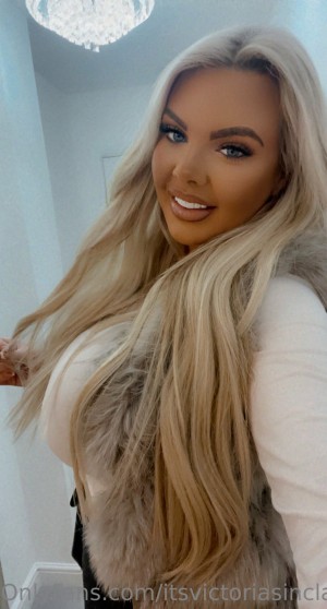 Victorialilyx Photo #237