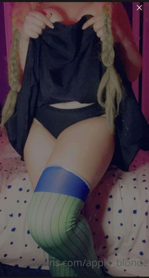 Appleblonde Photo #32