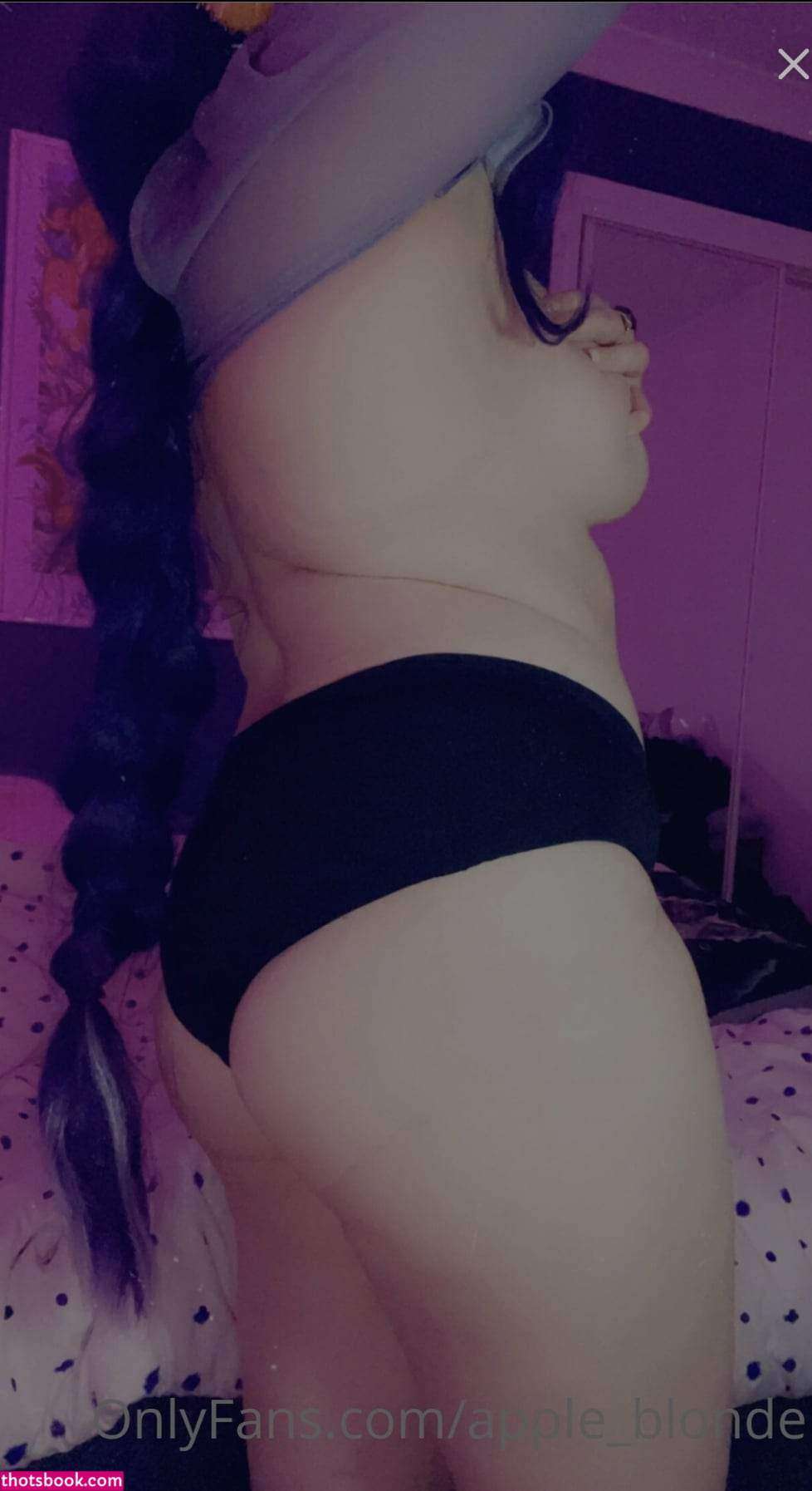 Appleblonde Photo #41