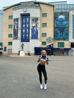 Astrid Wett Photo #32