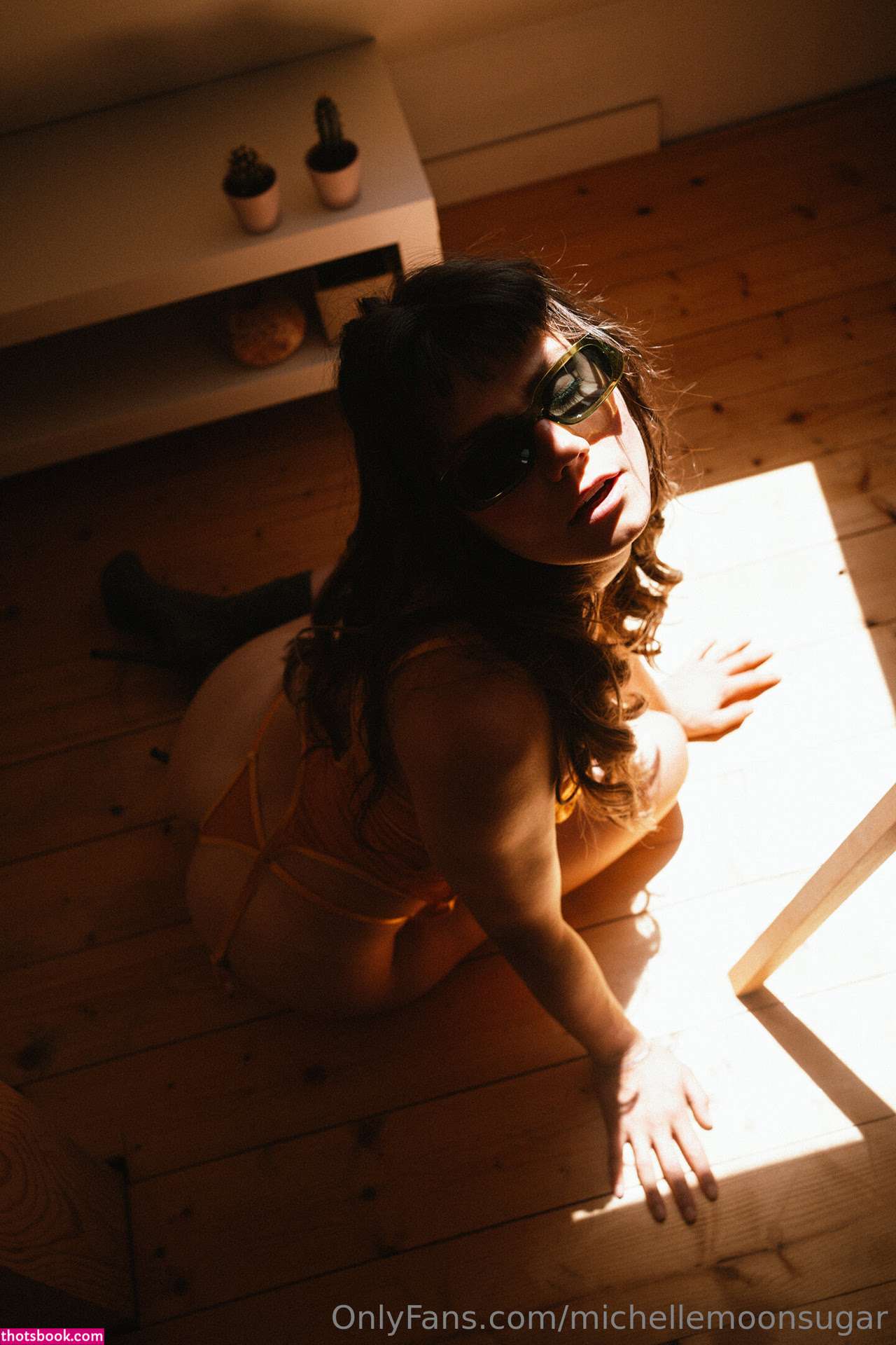 Ellie Land Photo #54