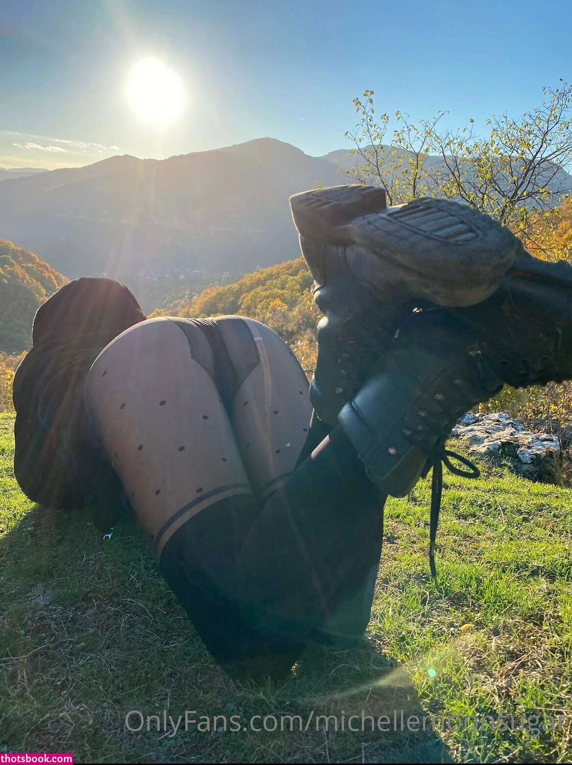 Ellie Land Photo #132