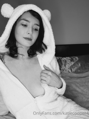 Katie Cooper Photo #82