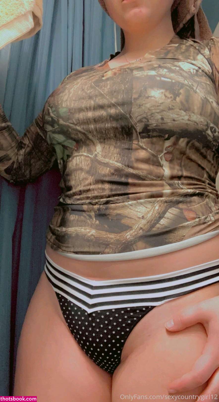 Beach babez1 Photo #32