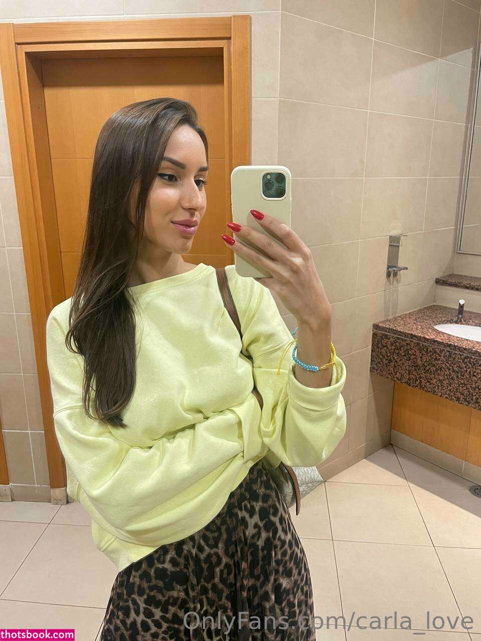 Carla Love Photo #15