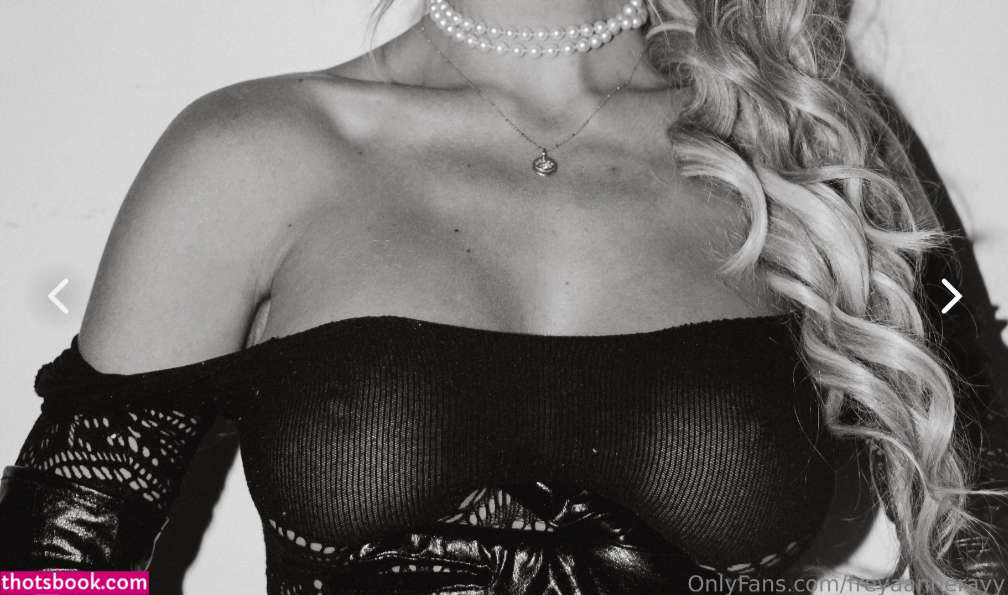 Rachel Anne Rayy Photo #6