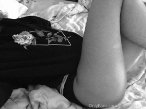 hoelessbian Photo #3