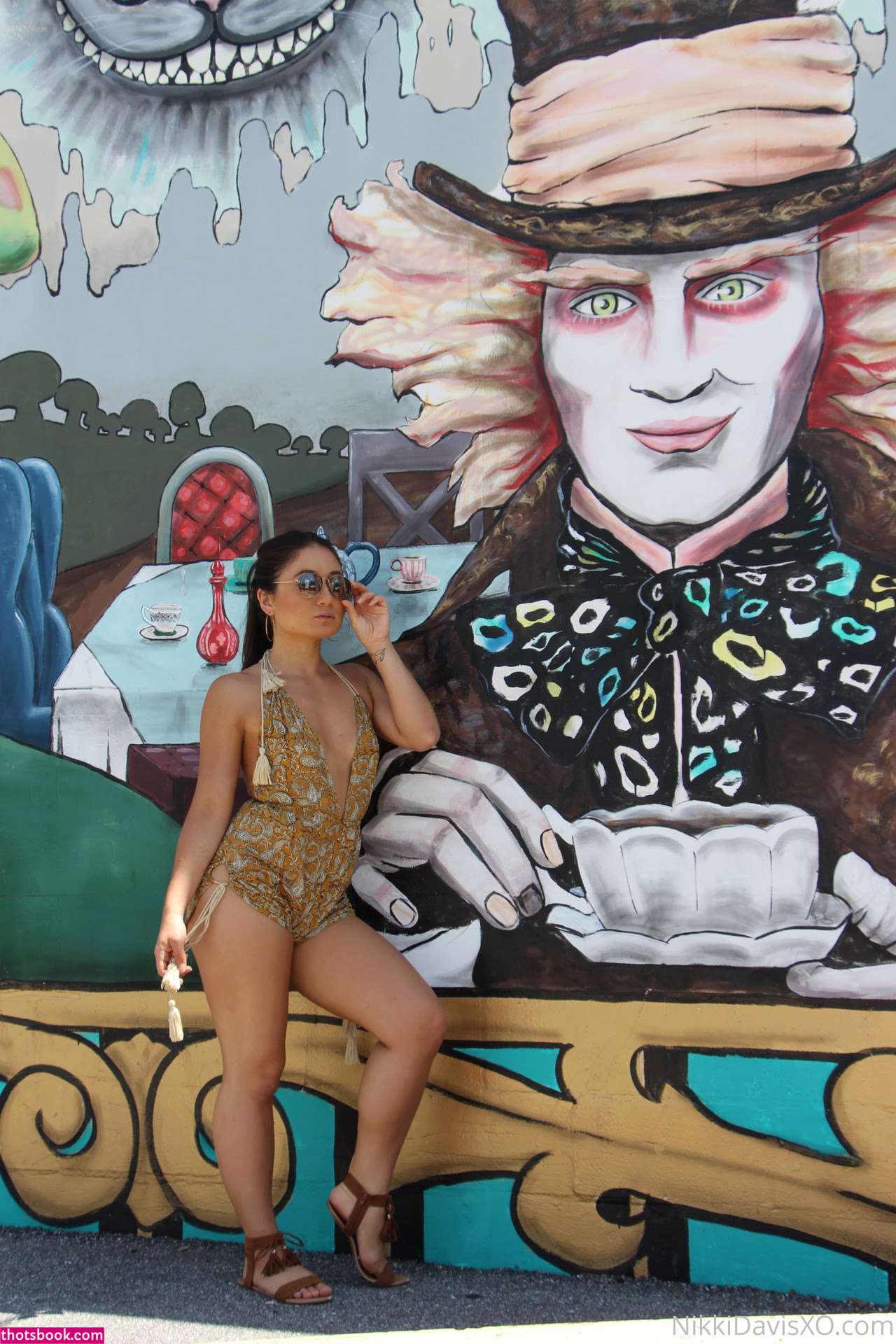 Nikki Davis Photo #52