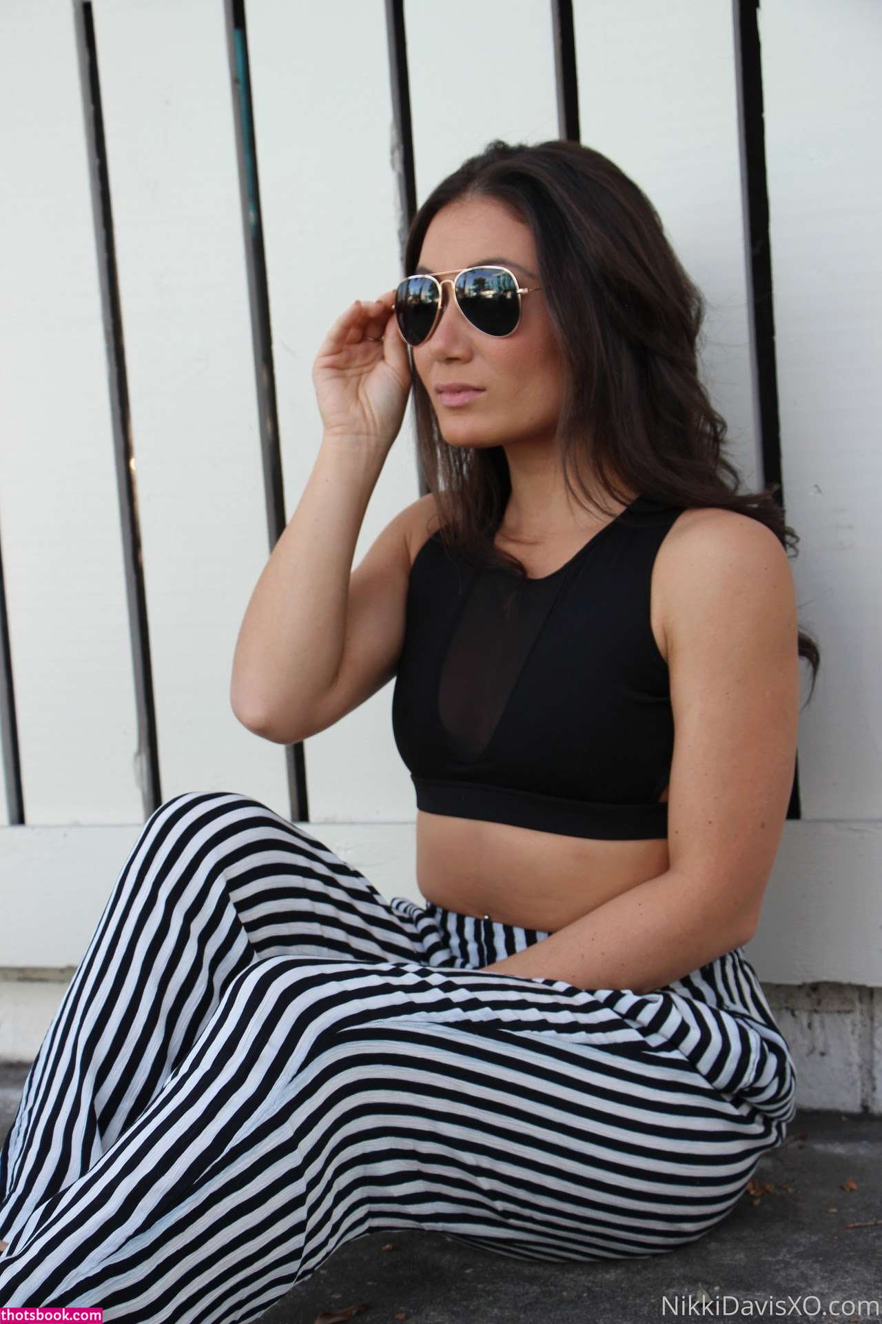 Nikki Davis Photo #79