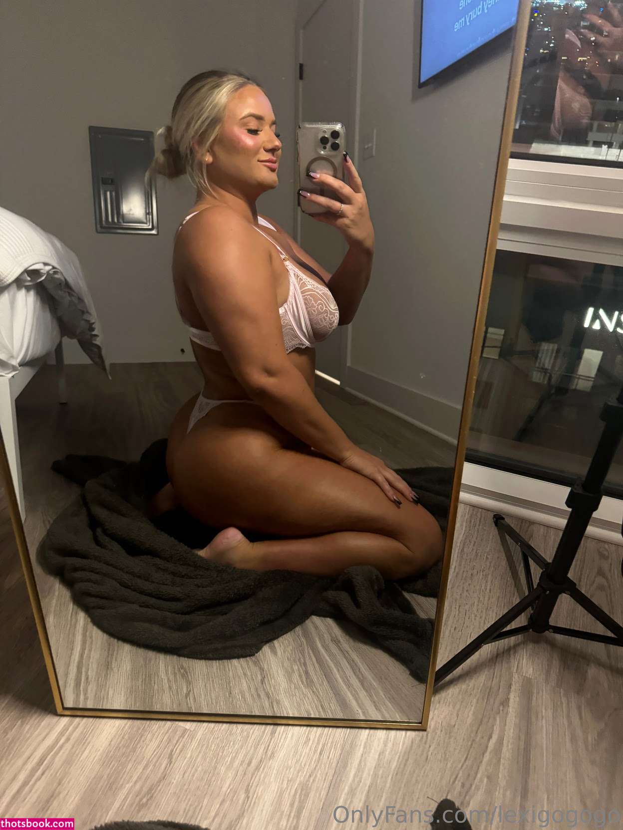 lexigogogo Photo #37