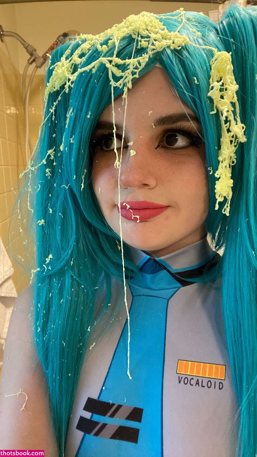 Kittykommander Photo #37