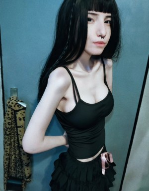 preachersmanicdaughter Photo #1