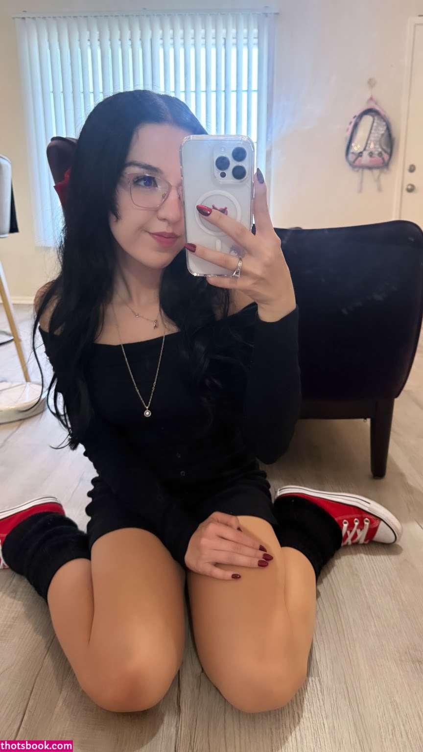 Kat Perez Photo #3